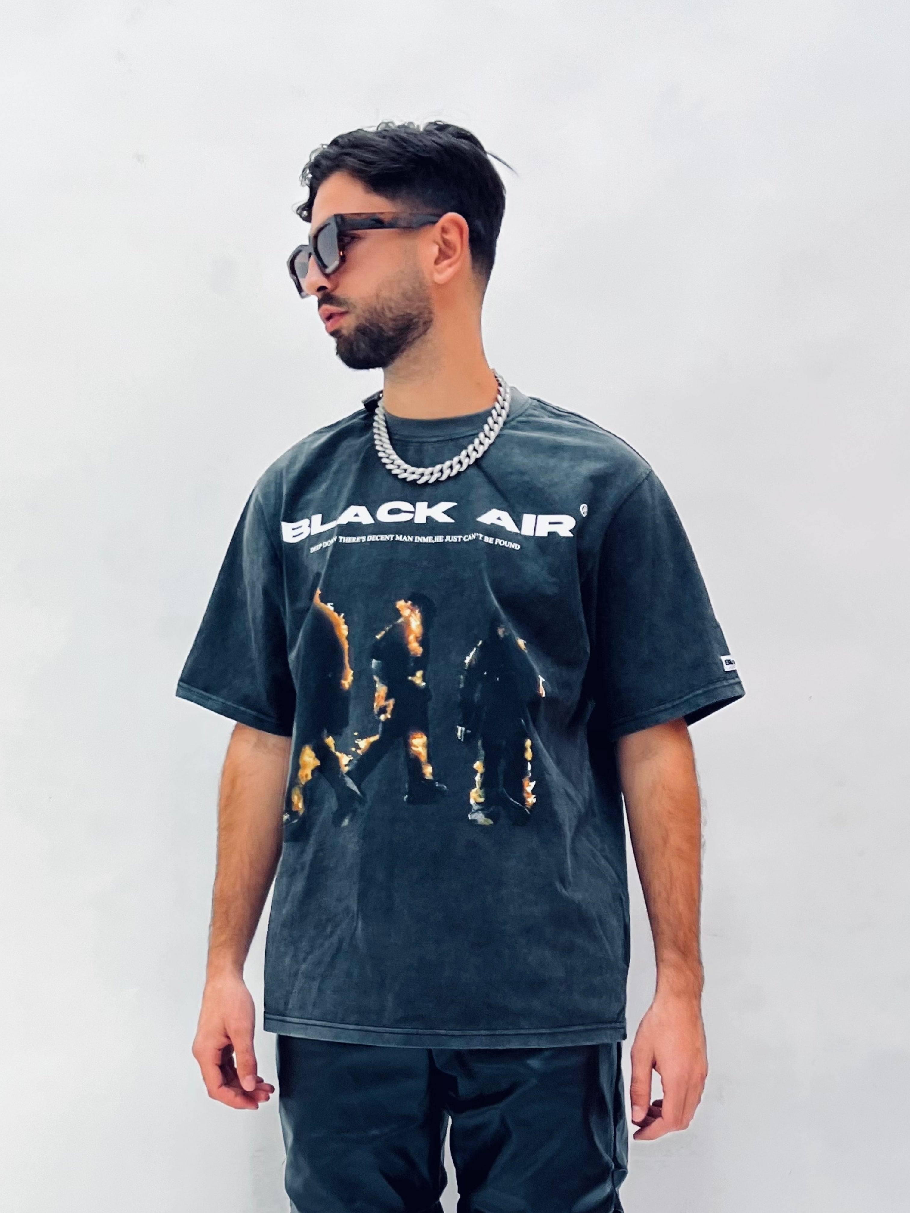 Black air t-shirt